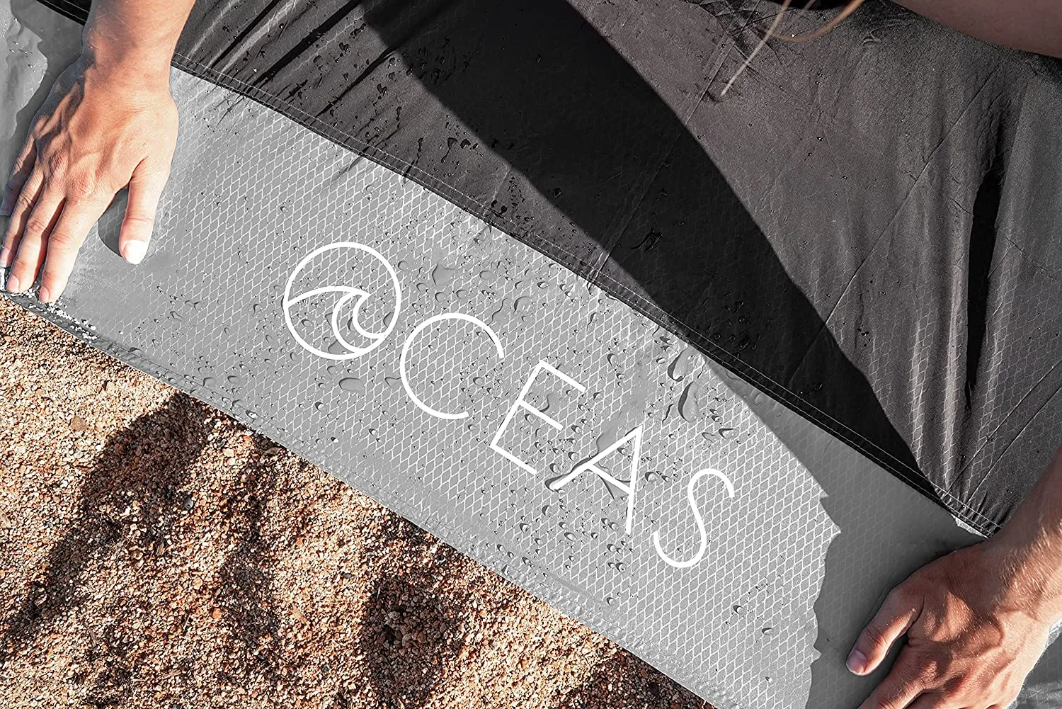 Oceas Outdoor Pocket Blanket - Ideal Sand Proof and Waterproof Picnic Blanket for Beach, Hiking, and Festival Use - Foldable and Compact Mat Easily Fits into Small Portable Bag